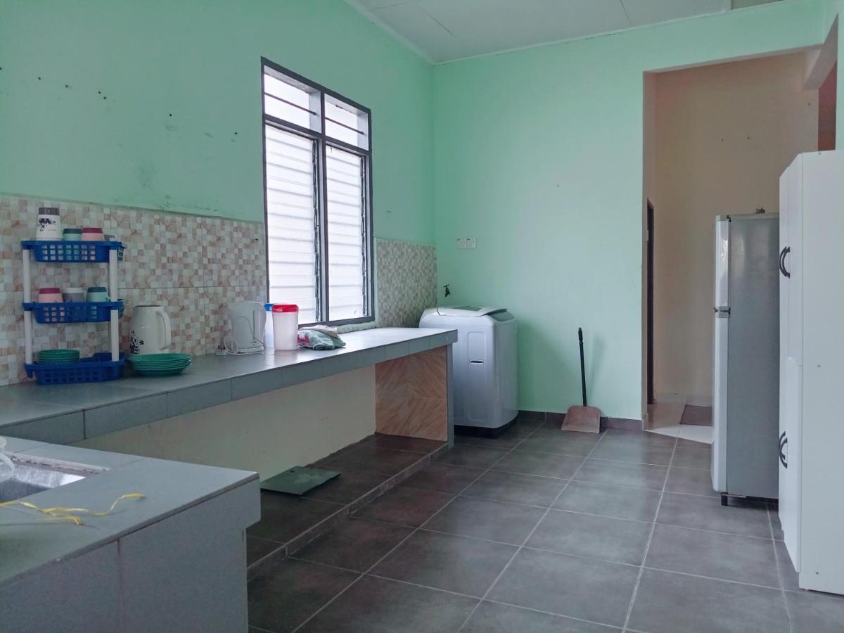 Homestay Wan Z Kuala Terengganu Exterior photo